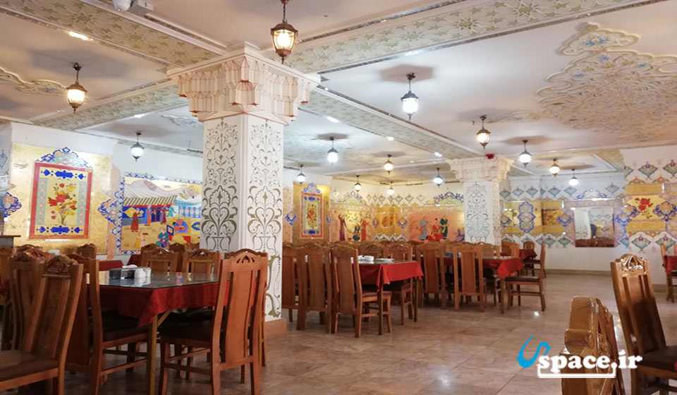 رستوران هتل سنتی ابن سینا- اصفهان